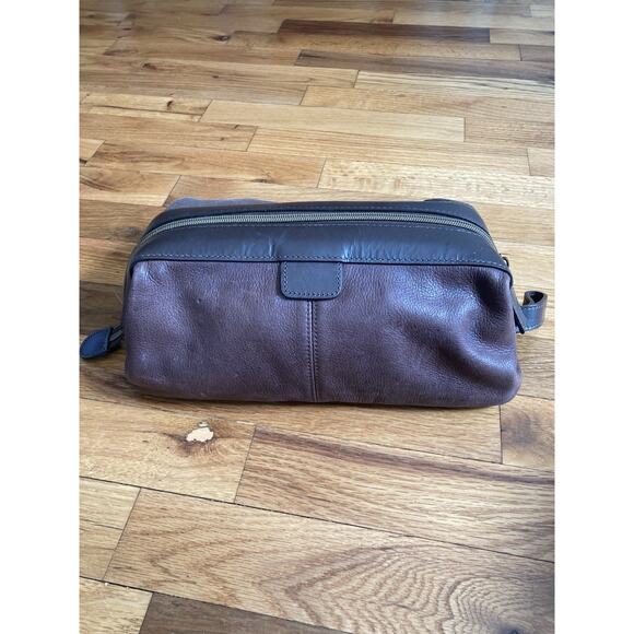 Fossil Vintage Men's Brown Leather Toiletry Travel Bag Dopp Kit Wide Mouth Zip - Picture 2 of 8